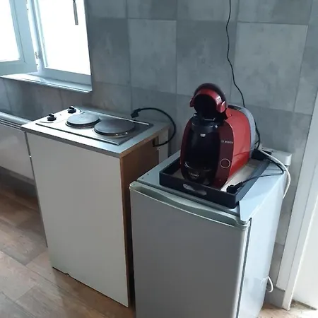 Maison Meuble 14m2 Independant Lägenhet *